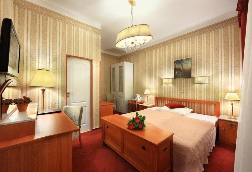 اتاق استاندارد یک نفره, Salvator