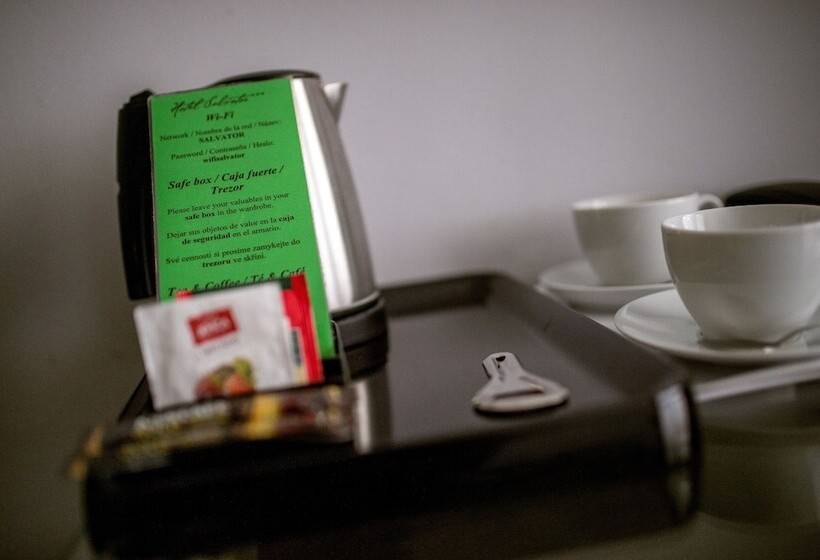 اتاق استاندارد, Salvator