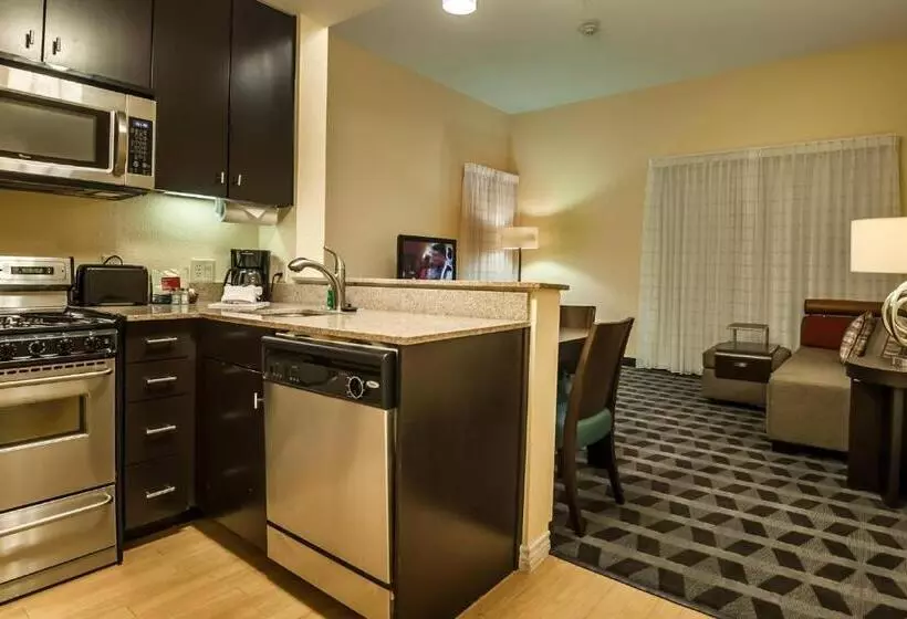 キングサイドベッドのスタンダードワンルーム, Towneplace Suites Dallas Desoto