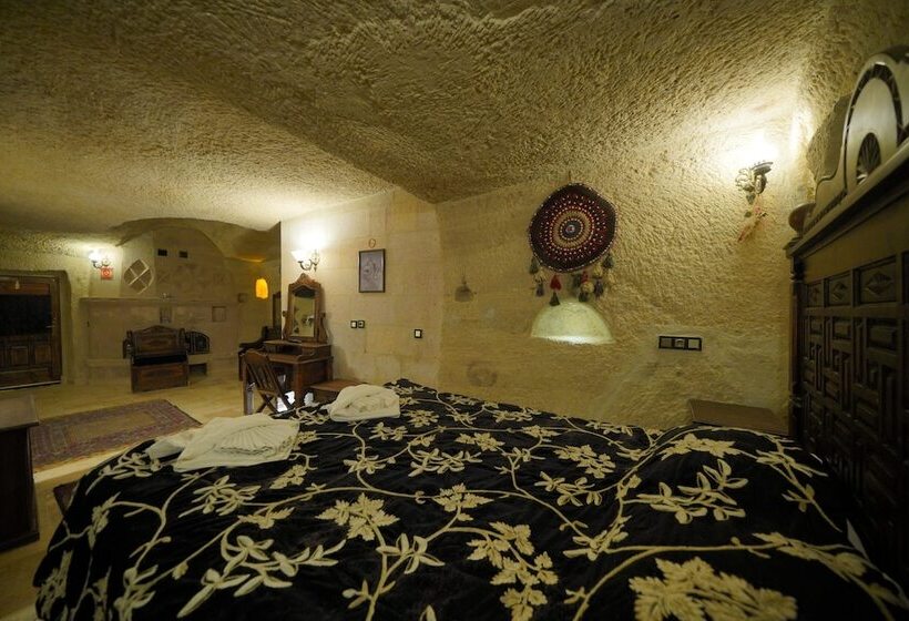 스위트 킹사이즈 침대, Travel Inn Cave