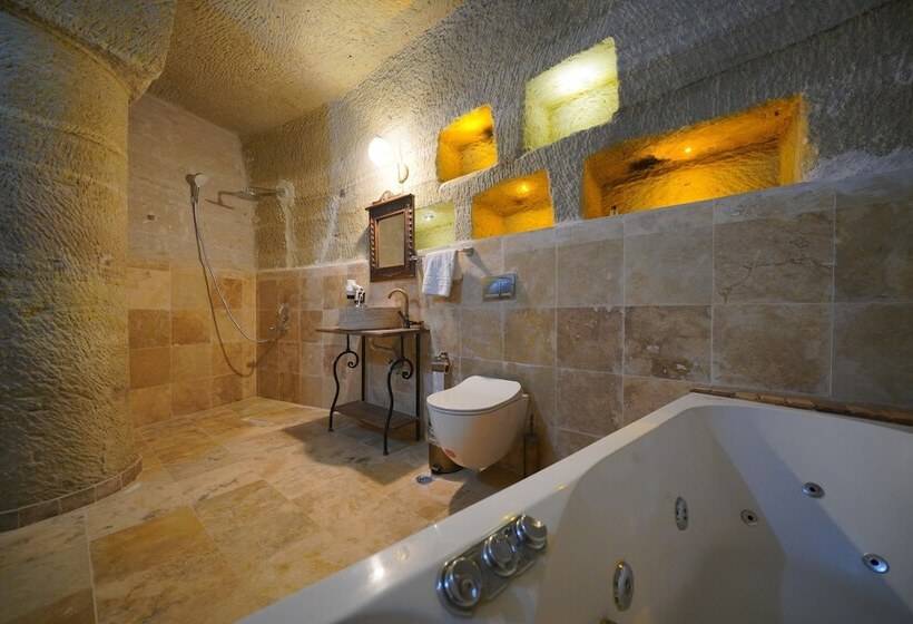 패밀리 룸, Travel Inn Cave