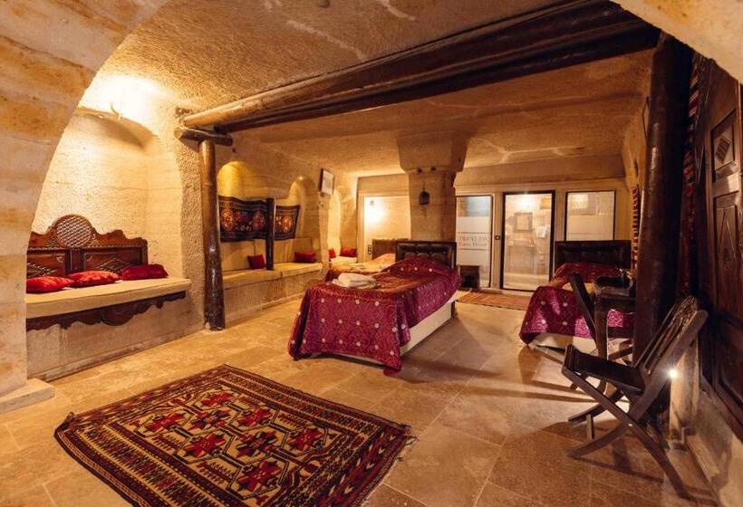 패밀리 룸, Travel Inn Cave