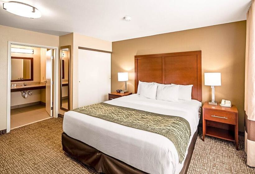 Люкс, Comfort Inn & Suites Independence