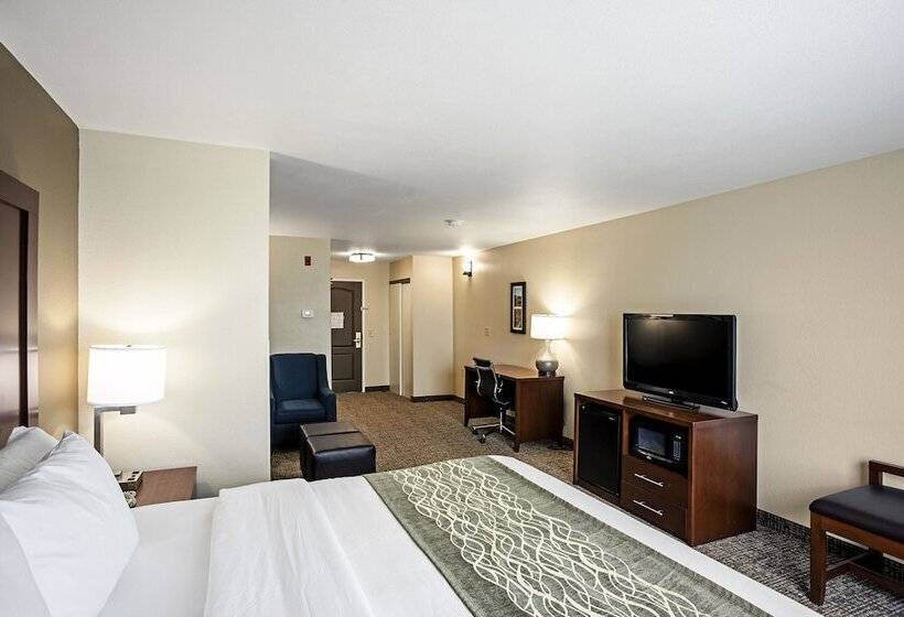 스위트, Comfort Inn & Suites Independence