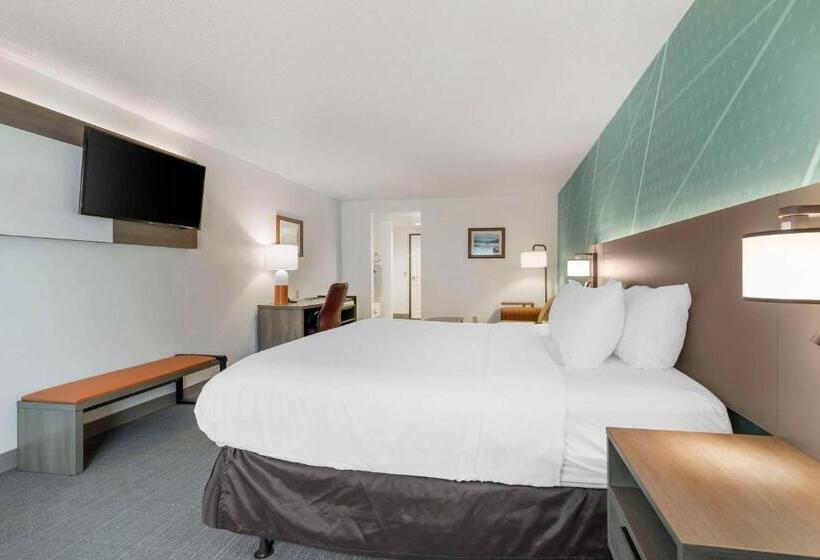 适合残疾人士使用的带超级大床的标准间, Comfort Inn & Suites Lake George