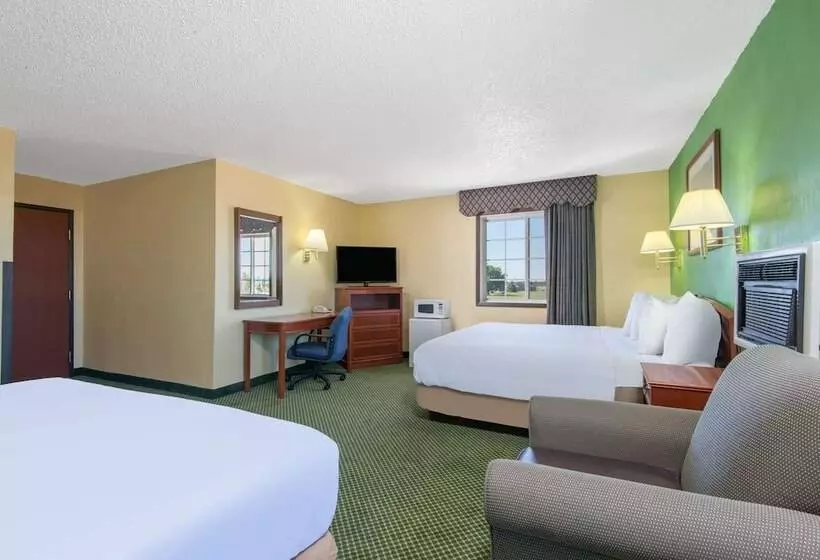 Standard-huone King-vuode, Days Inn By Wyndham Great Bend
