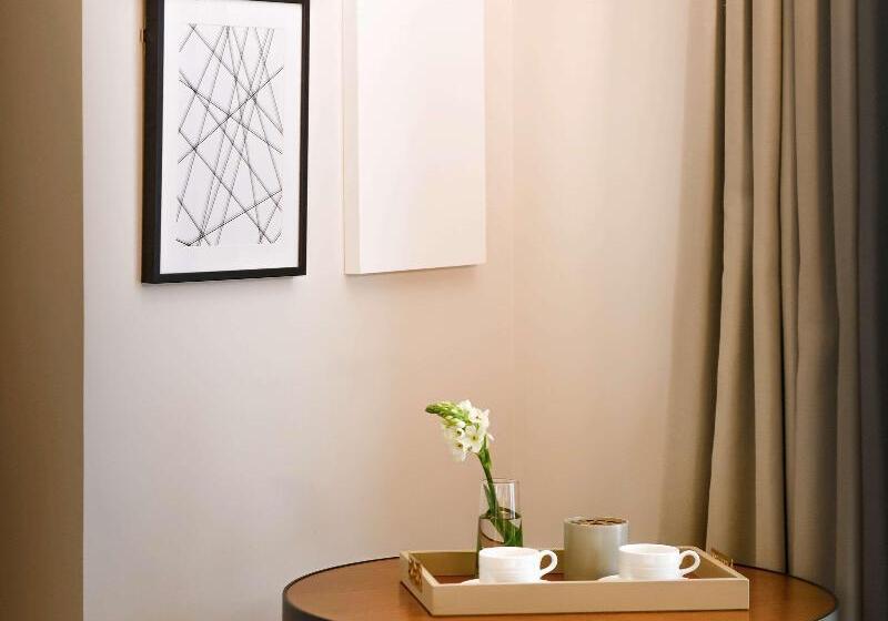 Номер Стандарт Индивидуальный, Grand Bamako