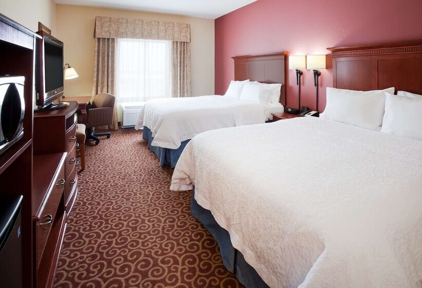 غرفة قياسية, Hampton Inn Fairmont
