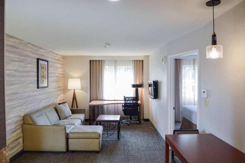 带大床的标准间, Holiday Inn Express & Suites Havelock Northwest New Bern, An Ihg