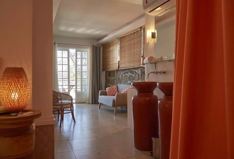 Sviitti, Le Relais De Marambaia