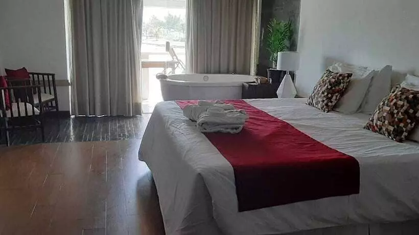 Sviitti, Le Relais De Marambaia