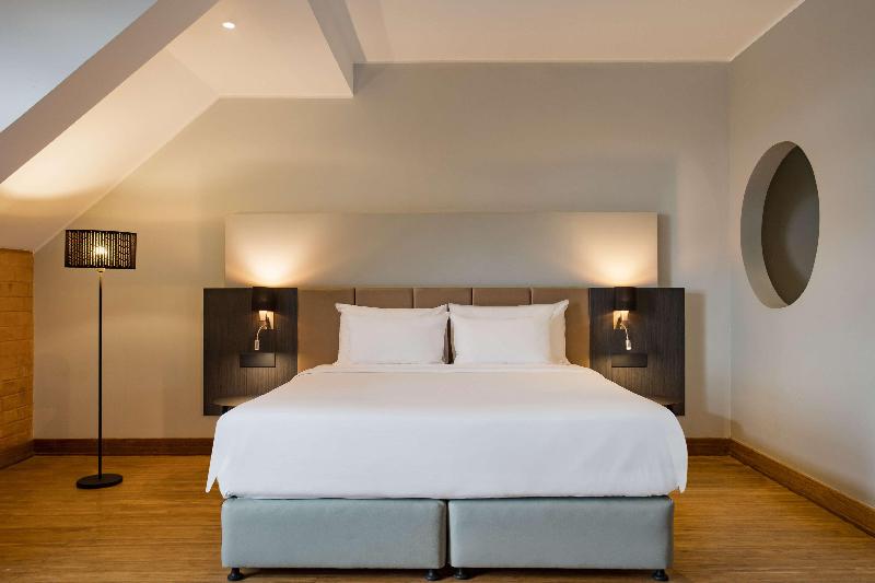 سوییت جونیور با بالکن, Radisson Hotel Tamboho Waterfront Antananarivo