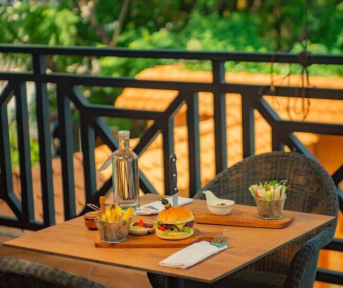 اتاق پریمیوم با چشم‌انداز دریاچه, Radisson Hotel Tamboho Waterfront Antananarivo