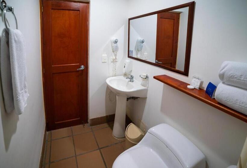 スタンダードトリプルルーム, Sanha Plus