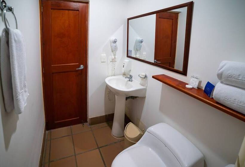 スタンダードトリプルルーム, Sanha Plus