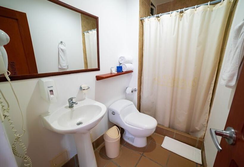 スタンダードトリプルルーム, Sanha Plus