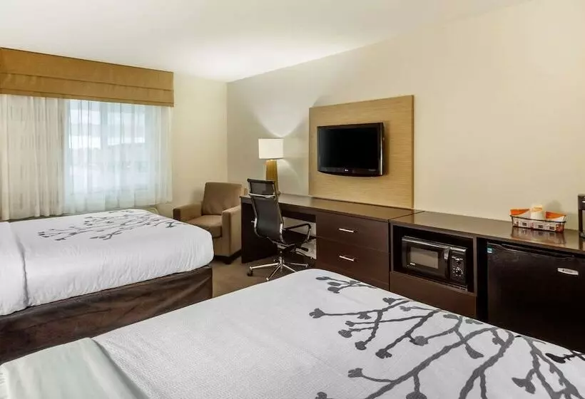 ２ダブルベッドのスタンダードルーム, Sleep Inn & Suites Grand Forks Near Alerus Center