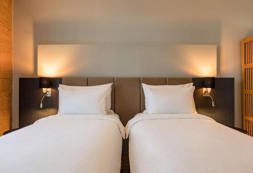 اتاق سوپریور, Radisson Hotel Tamboho Waterfront Antananarivo