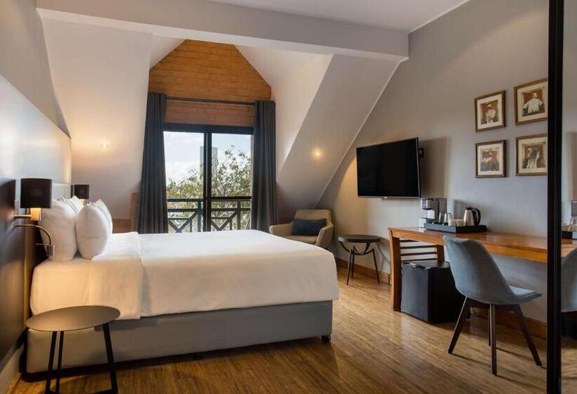 اتاق پرمیوم, Radisson Hotel Tamboho Waterfront Antananarivo