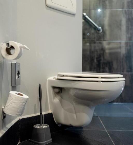 Superior room with lake view, Radisson Hotel Tamboho Waterfront Antananarivo