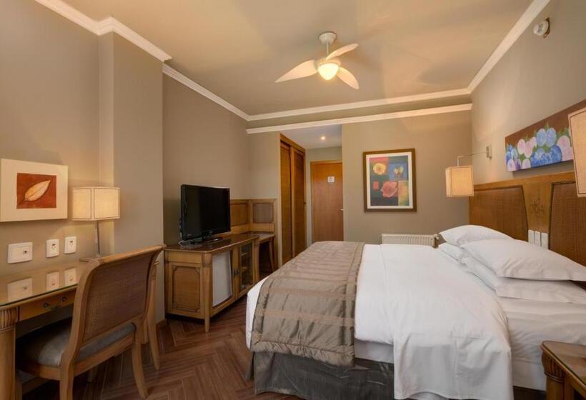 수피리어 트리플 룸, Wish Serrano Resort