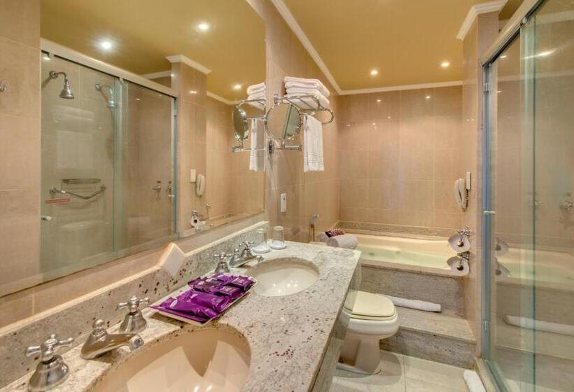 Полулюкс, Wish Serrano Resort