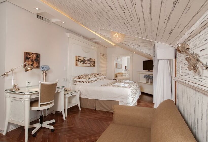 Полулюкс, Wish Serrano Resort