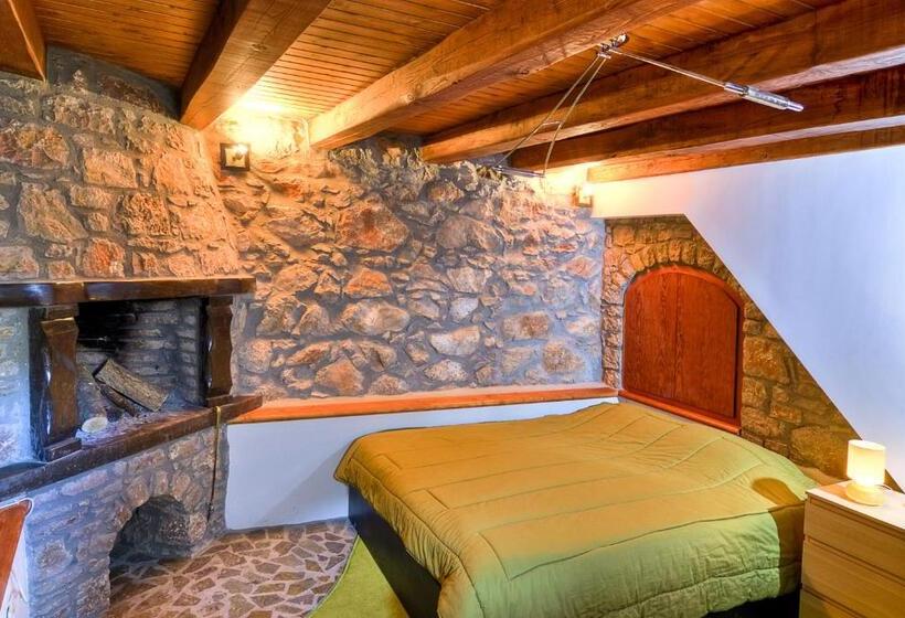 Apartamento 2 Dormitórios, Avgonima All Seasons