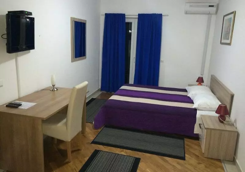 اتاق استاندارد با بالکن, Villa Royal