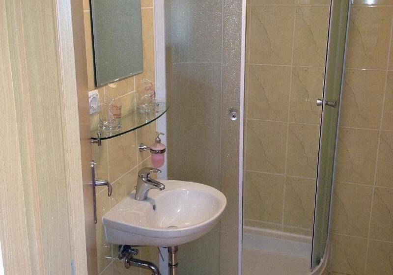 스탠다드 발코니 룸, Villa Royal