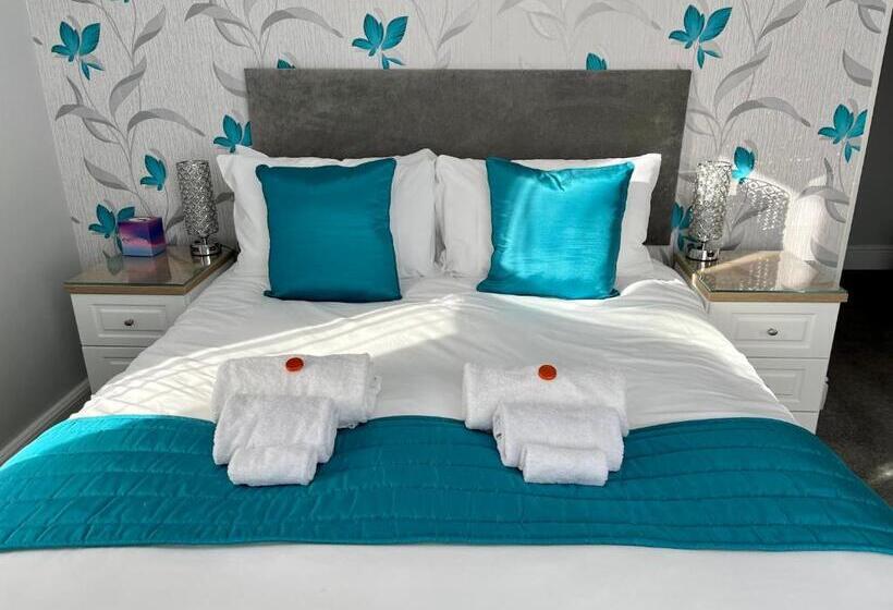 اتاق سوپریور با تخت بزرگ, Bentley Lodge