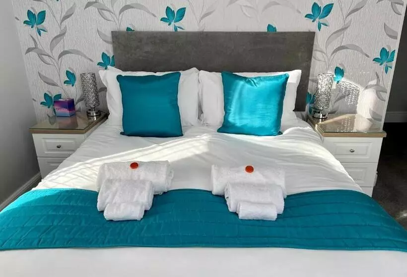 اتاق سوپریور با تخت بزرگ, Bentley Lodge