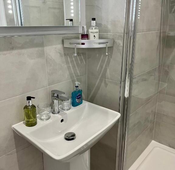 اتاق استاندارد با تخت بزرگ, Bentley Lodge