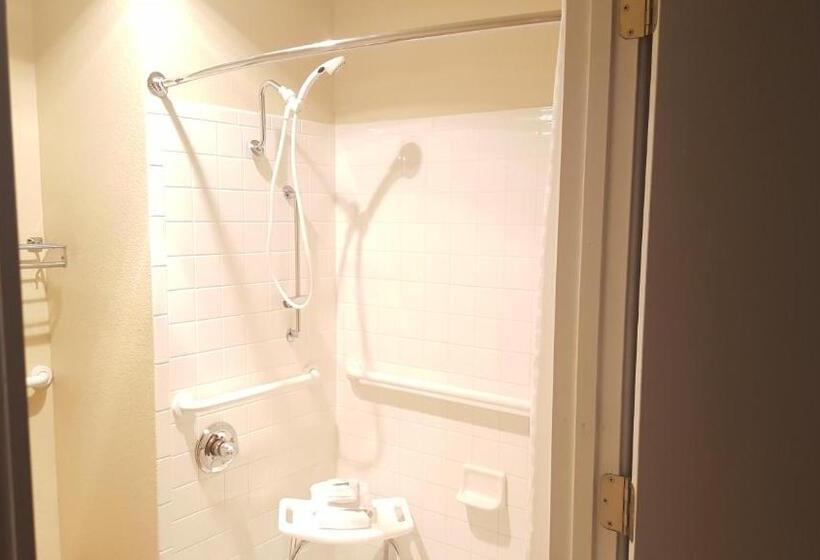 غرفة قياسية سرير كينج لذوى الإحتياجات الخاصة, Best Western Pine Springs Inn