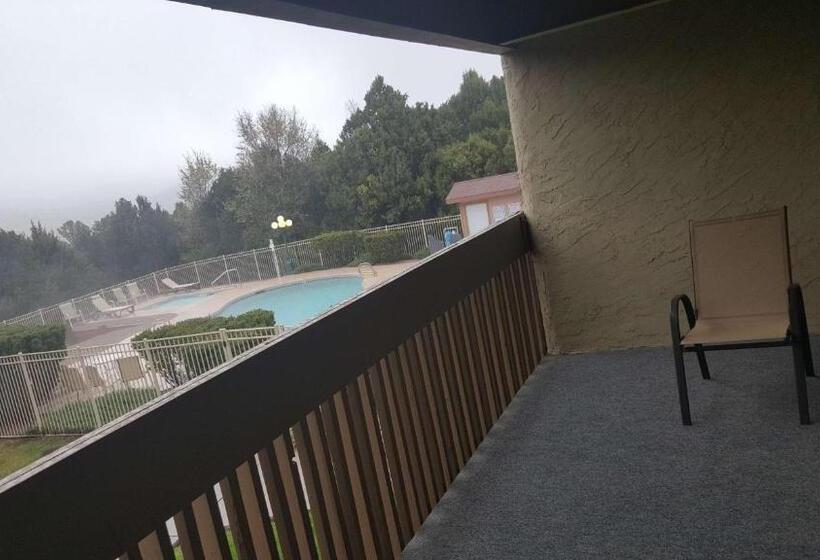 جناح جونيور سرير كينج, Best Western Pine Springs Inn