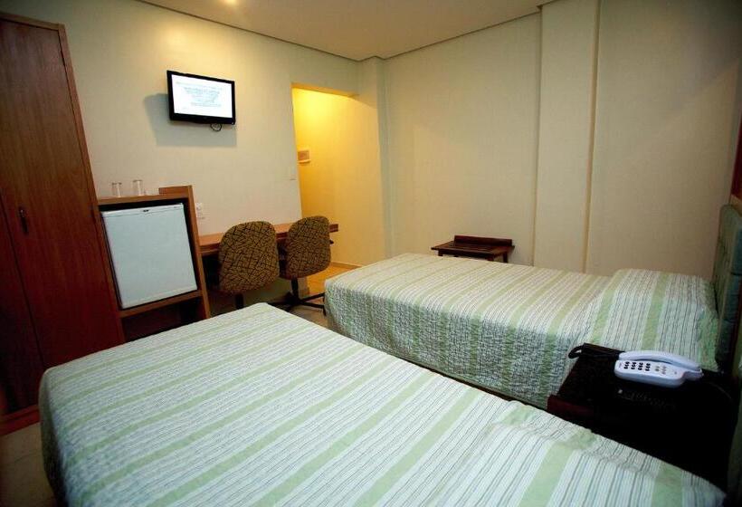 Standard Szoba, Cinelandia