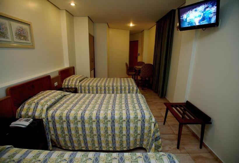 Háromágyas Standard Szoba, Cinelandia