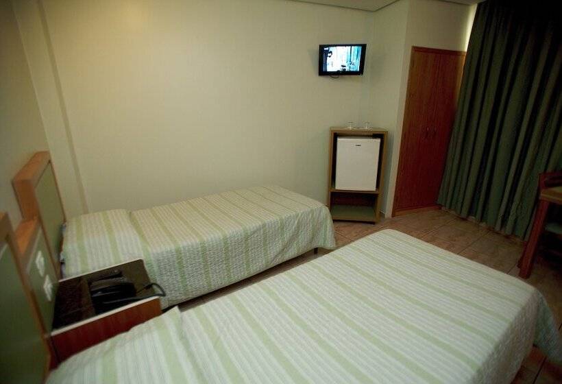 Standard Szoba, Cinelandia