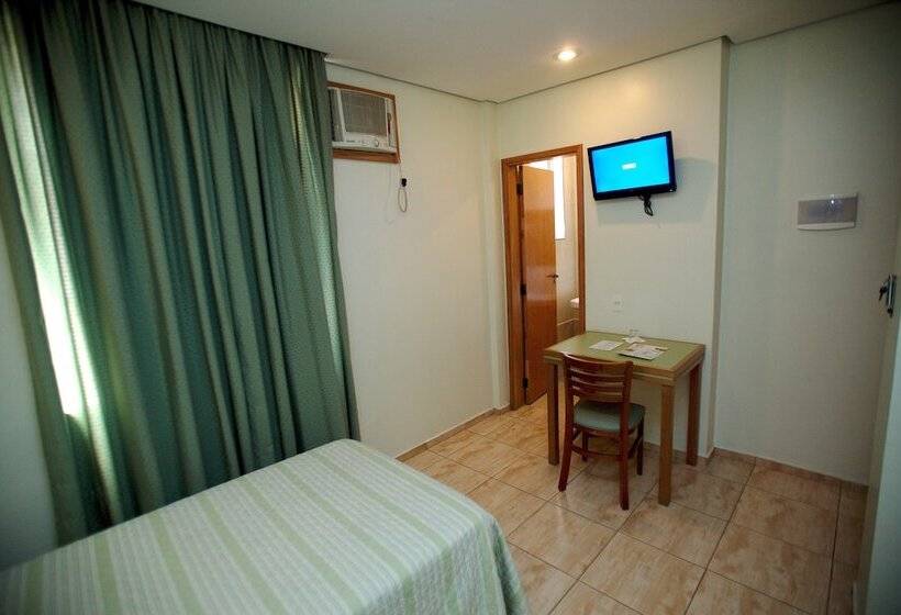 Standard Szoba, Cinelandia