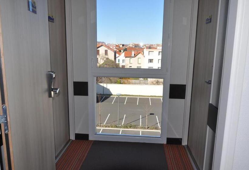 آپارتمان یک خوابه با دری مشترک که هال را جدا می کند., Clermont Estaing