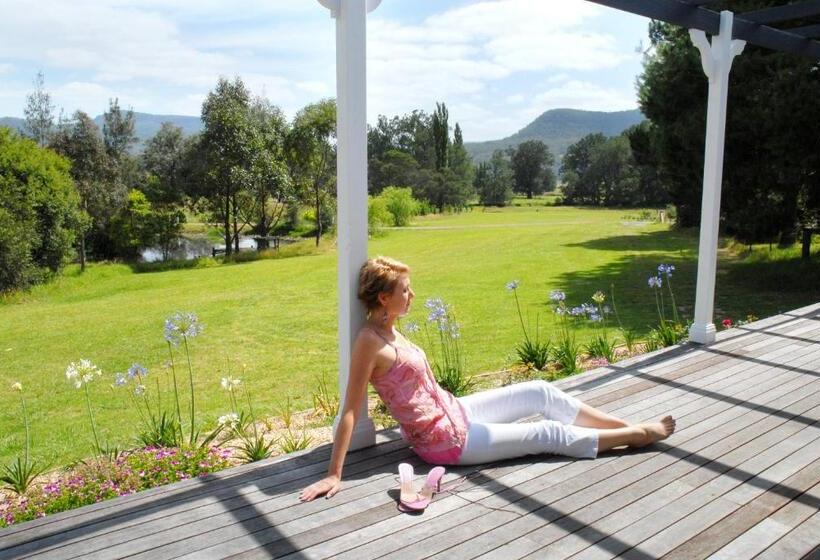 小室, Crystal Creek Meadows