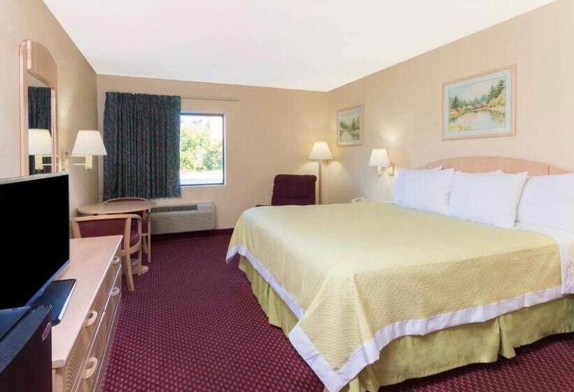 חדר סטנדרט עם מיטת קינג, Days Inn By Wyndham Mount Vernon