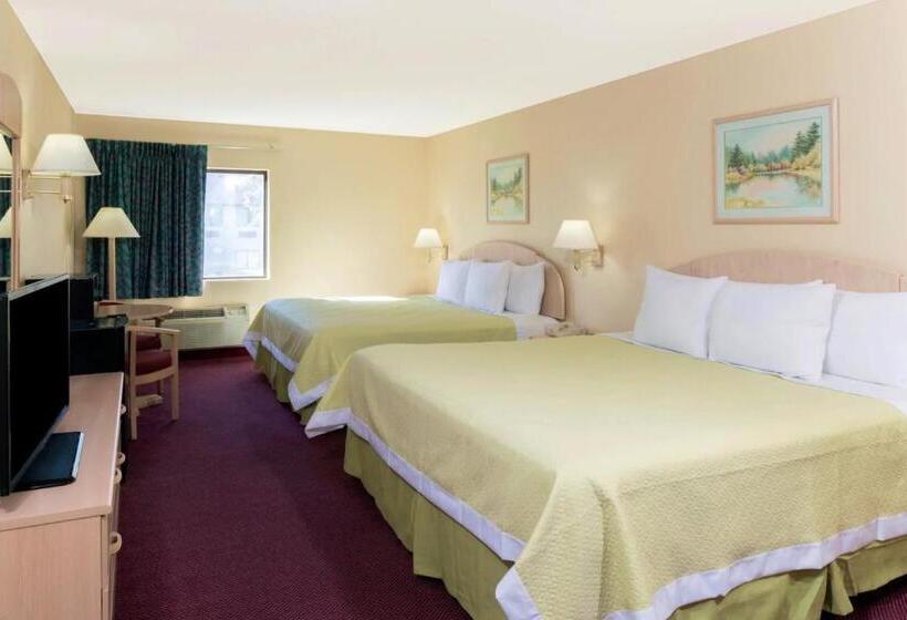 חדר סטנדרט שתי מיטות זוגיות, Days Inn By Wyndham Mount Vernon