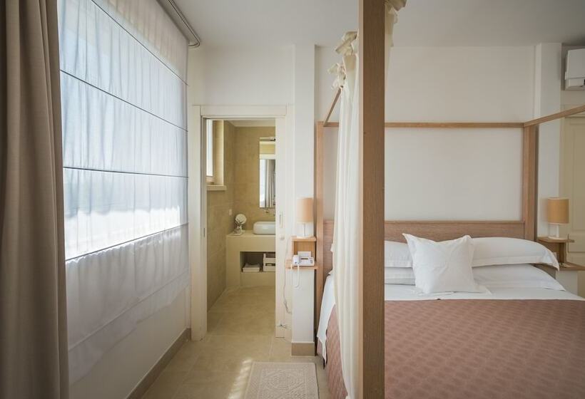 جناح جونيور كلاسيكى, Furnirussi Tenuta