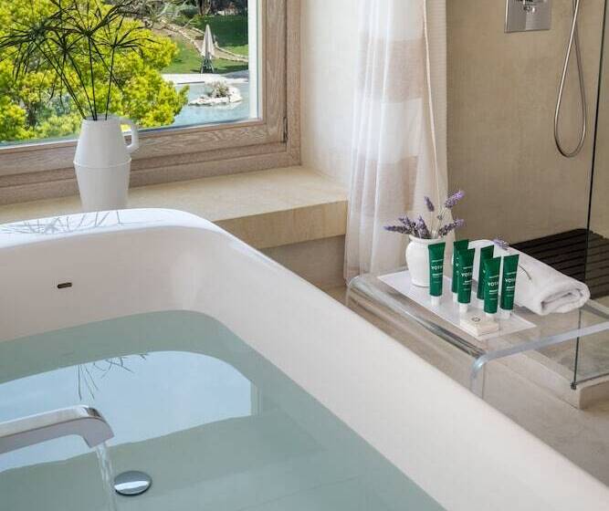 جناح سوبيريور, Furnirussi Tenuta