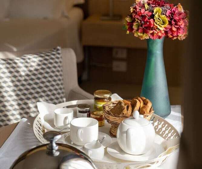 جناح رئاسى, Furnirussi Tenuta