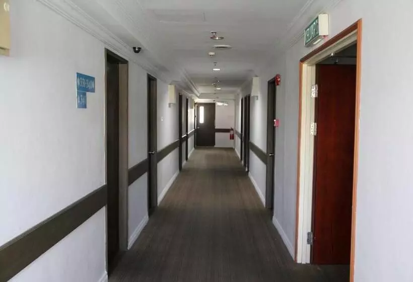 اتاق استاندارد سه نفره, Miri