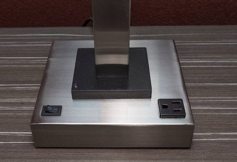 غرفة ديلوكس, Red Roof Inn Neptune  Jersey Shore