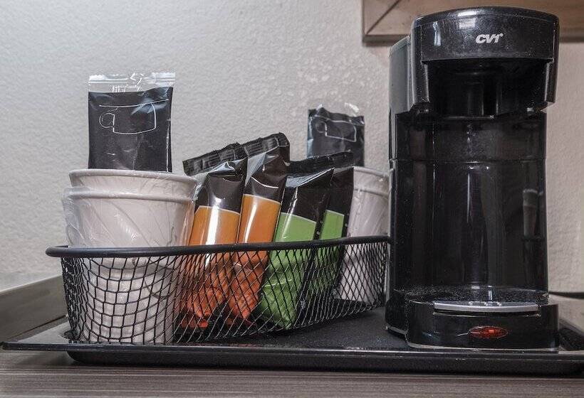 غرفة سوبيريور, Red Roof Inn Neptune  Jersey Shore