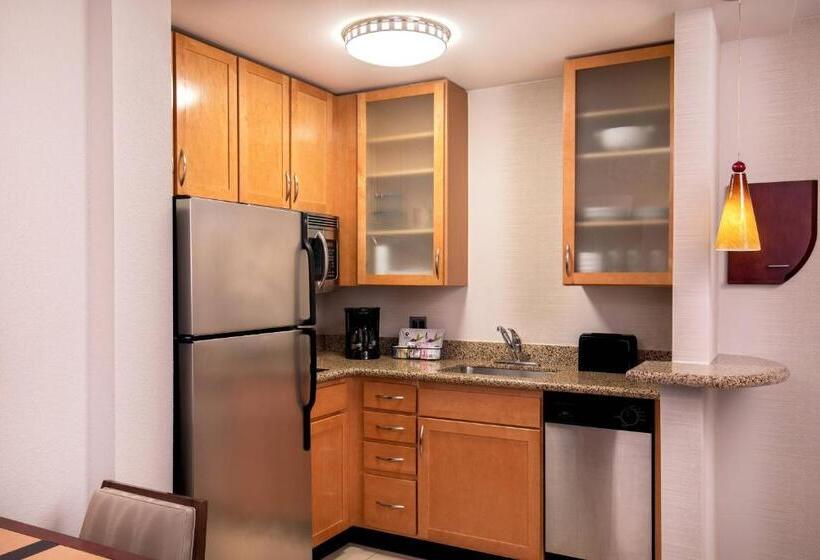 带大床的标准工作室, Residence Inn By Marriott Yonkers Westchester County